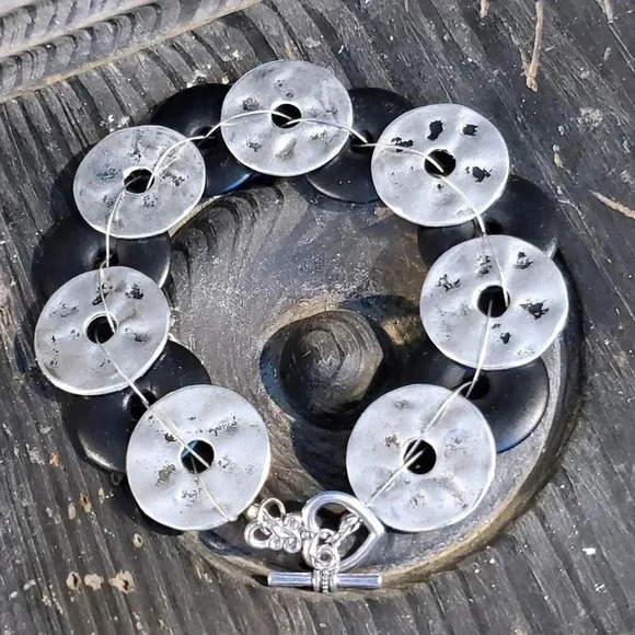 Mid Century Modern Style Handcrafted Black Silver Satin Disc Beads Bracelet - Picture 1 of 10